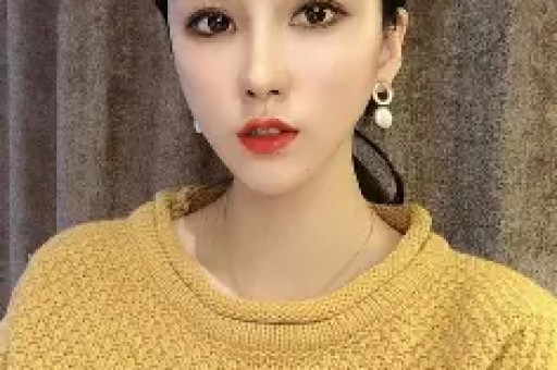 女主浮出水面！马克龙被爱妻“掌掴”线岁身姿饱满